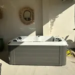 Cosy Avec Jacuzzi Lägenhet