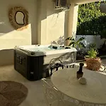 Lägenhet Cosy Avec Jacuzzi Quissac (Gard)