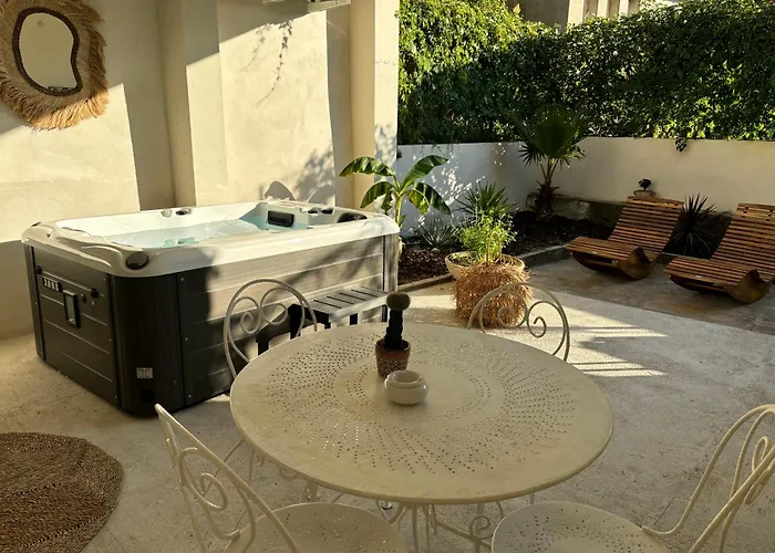 Appartement Cosy Avec Jacuzzi Quissac (Gard)